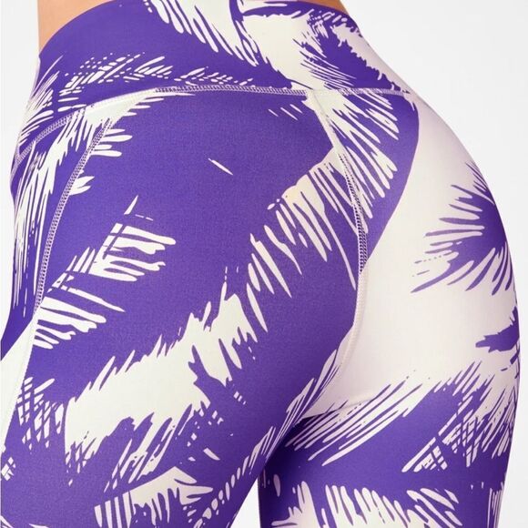 Fabletics High-Waisted Leggings Printed
PureLuxe 7/8 Size M Paradiso - Picture 3 of 7